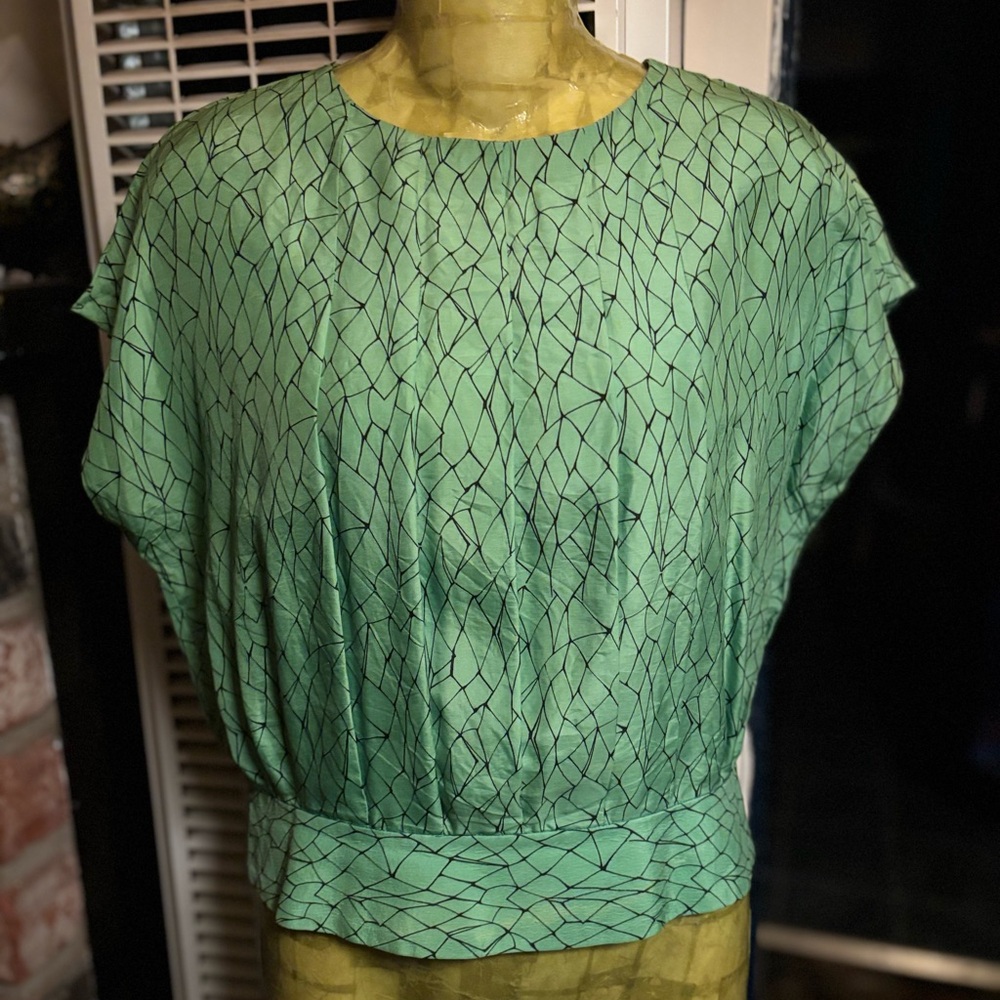 Green Geometric Women's Top